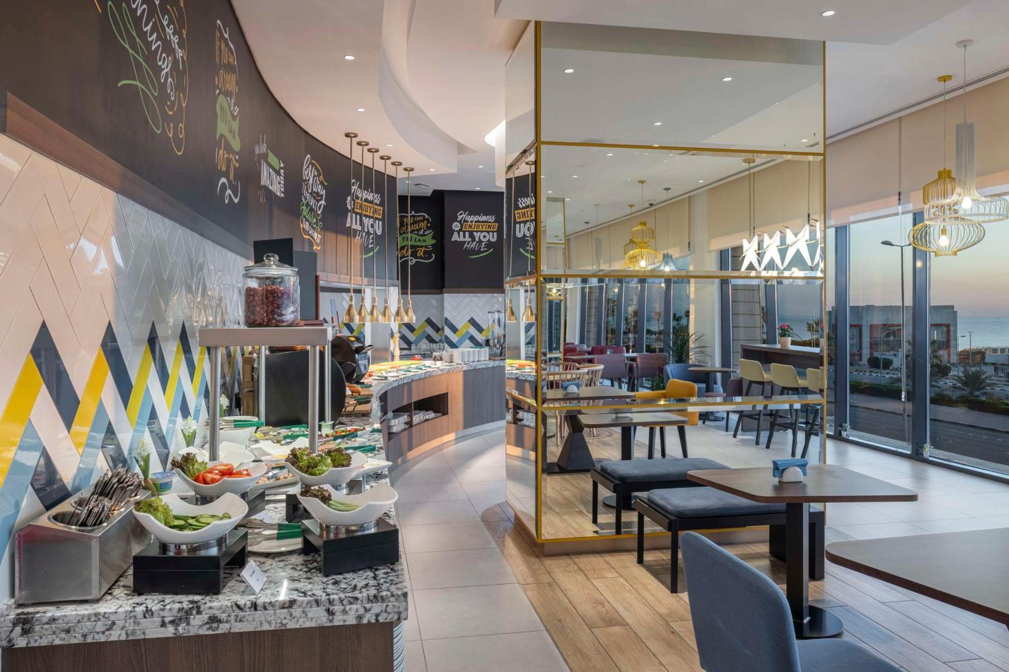 מלון כוויית Hampton By Hilton Kuwait Salmiya מראה חיצוני תמונה