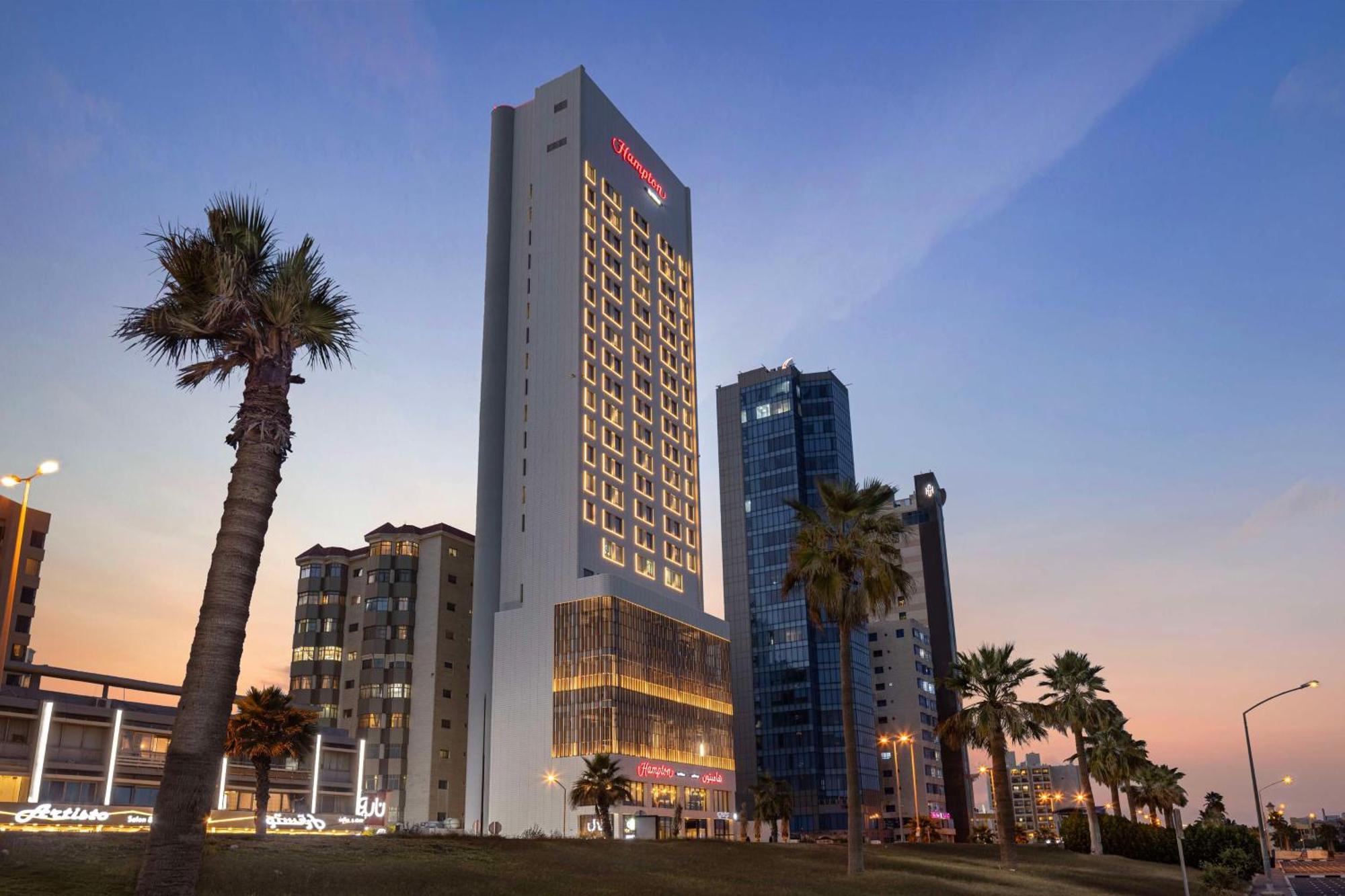 מלון כוויית Hampton By Hilton Kuwait Salmiya מראה חיצוני תמונה